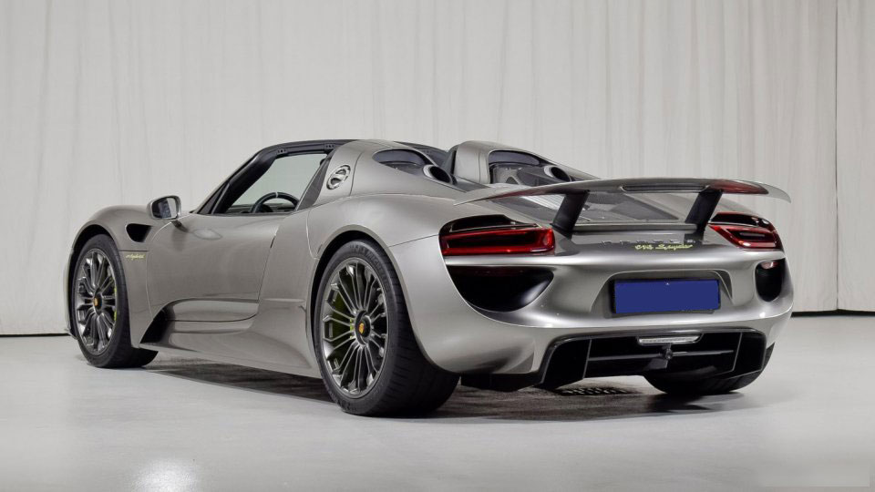 Porsche 918 Spyder e-hybrid